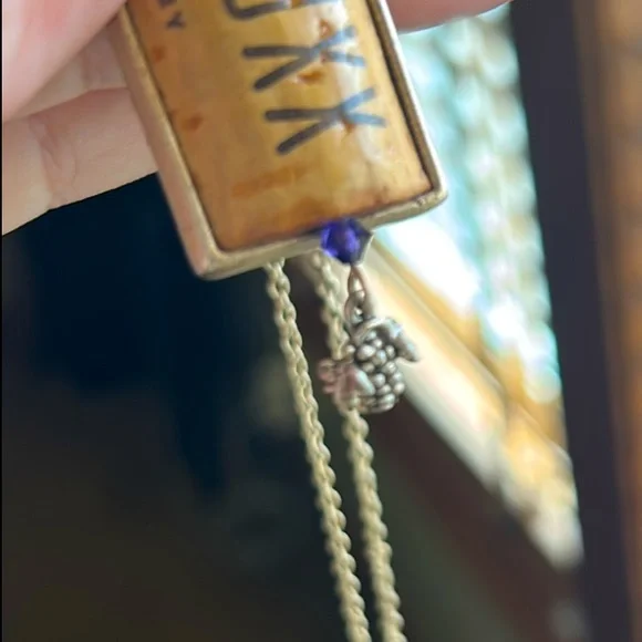 Wine Cork Necklace Vintage Swarovski NWT - Picture 10 of 10